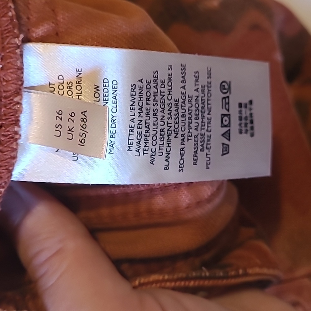 EUC Anthropologie Pilcro Slim Boyfriend Jeans Sz 26 Red/Orange, Distressed, Crop - Picture 13 of 16